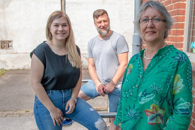 Die ZAG-Berater Lisa Wallitzer, Sascha Göbeler und Dorothee Mittelbach-Weichler (v.l.) helfen Jugendlichen bei der Suche nach dem richtigen Beruf.
