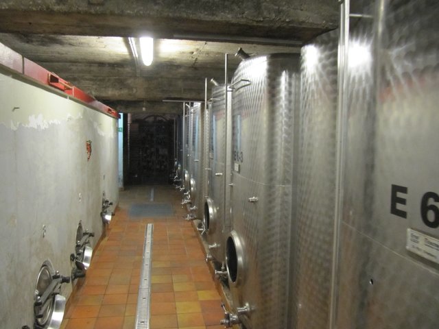 Weinkeller Waldporzheim!