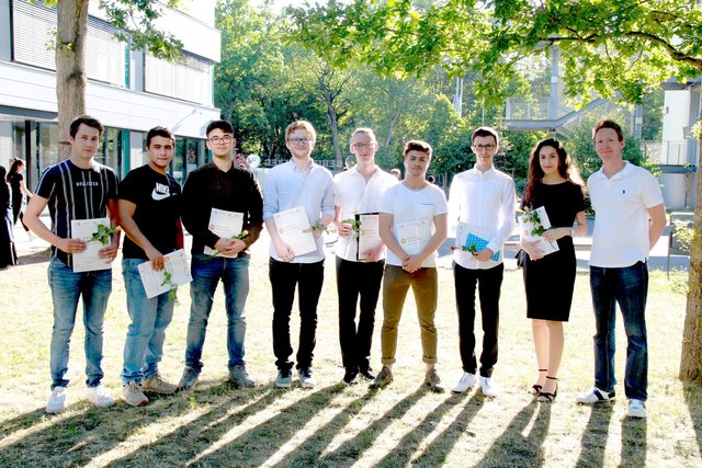 Schulabgänger: Absolventen des Berufskollegs - Castrop-Rauxel