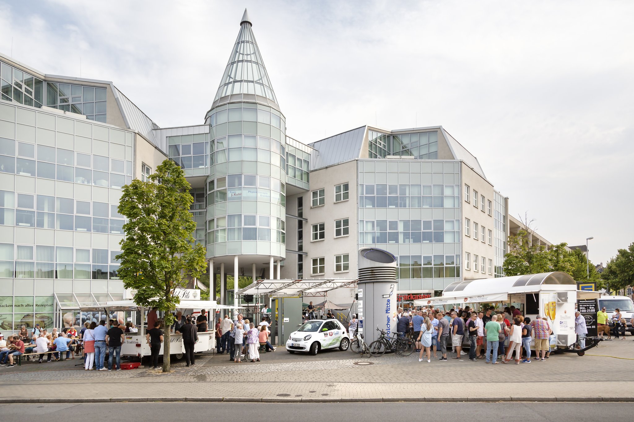 BIG Fete mit der Musikschule Mülheim in der Broicher Mitte 25 Jahre BIG Tolles Fest in der BIG Fete mit der Musikschule Mülheim in der Broicher Mitte 25 Jahre BIG Tolles Fest in der