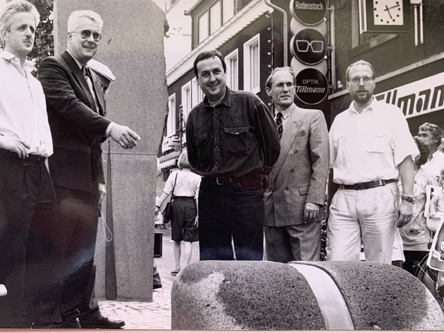 Als junger Bürgermeister war er genauso aktiv, wie man es von ihm auch jetzt - zwanzig Jahre später - noch kennt. Foto: Archiv