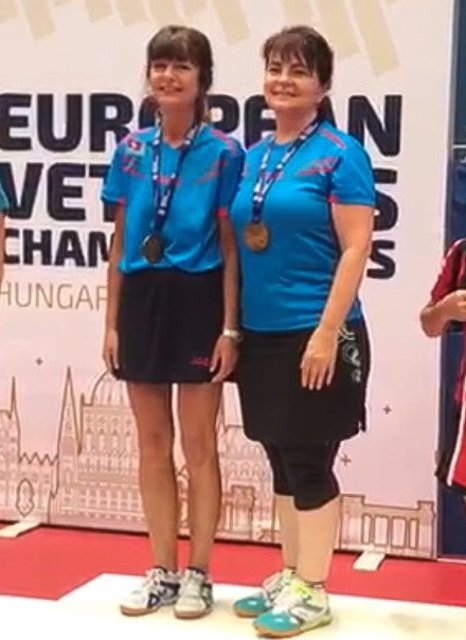 Die strahlenden Europameisterinnen von Budapest 2019 :
Links Dr. Margit Geiger, rechts Olga Nemes