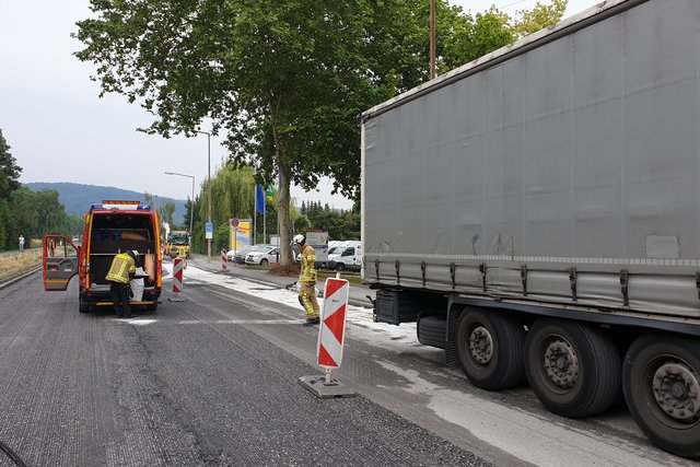 Etwa 500 Liter Dieselkraftstoff waren ausgelaufen. Foto: Feuerwehr Menden