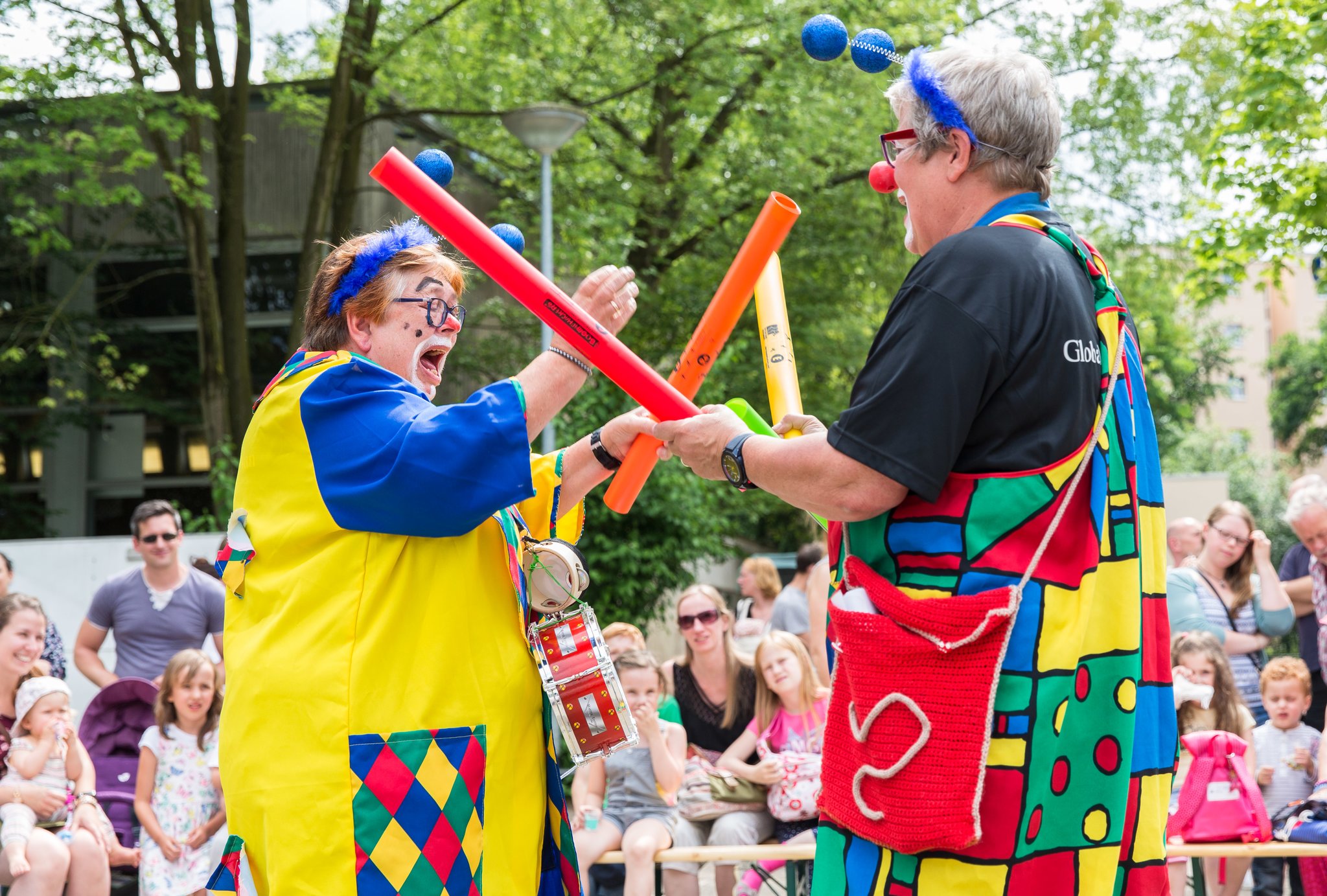 Clowns Auf Hildener Altem Markt Manege Frei Hilden