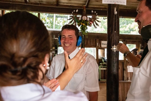 Es ist geschafft. Der neue König strahlt. | Foto: Carina Wegner