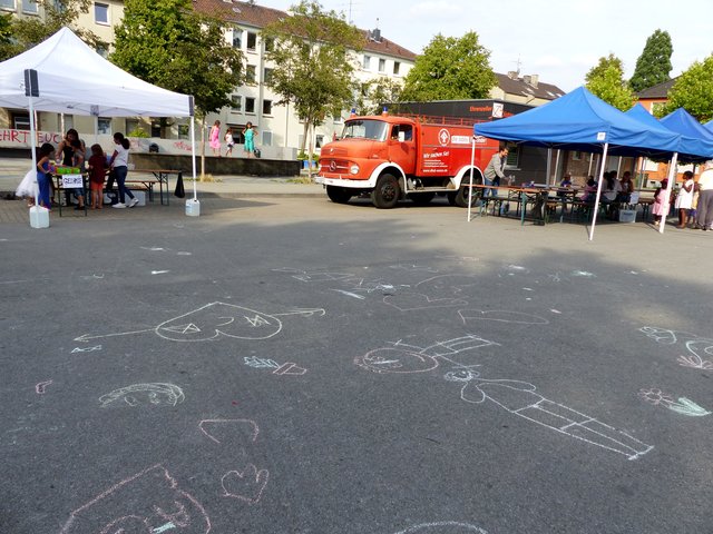 "Kunst aus Kaugummi" - wer malt die schönsten Bilder rund um allgegenwärtigen Schandflecken auf dem Boden?