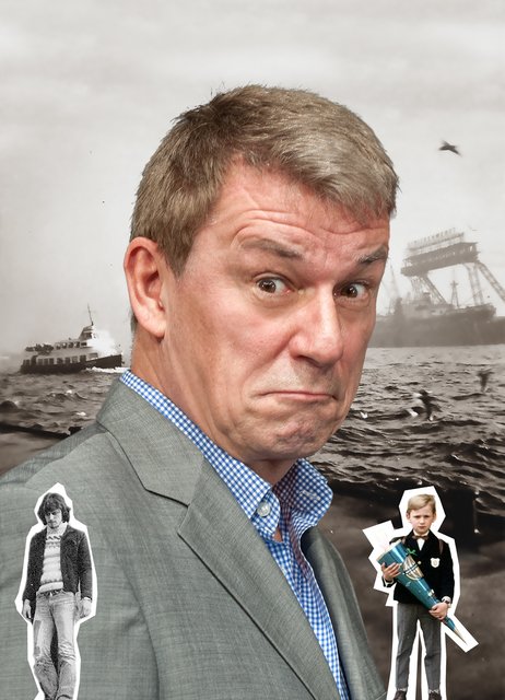 Jan-Peter Petersen, Gründer, Autor und Schauspieler des Hamburger Kabaretts Alma Hoppe, präsentiert sein erstes Soloprogramm.