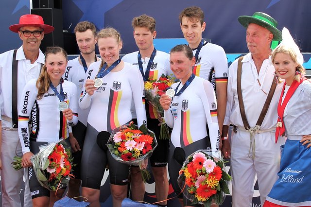 Es war das erste Mal, dass es bei Straßenradmeisterschaften eine Mixed-Staffel gab. Das deutsche Team sicherte sich Silber.