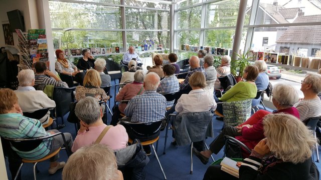 ... Wintergarten der Bibliothek Brackel alle Literaturfreunde herzlich ein.