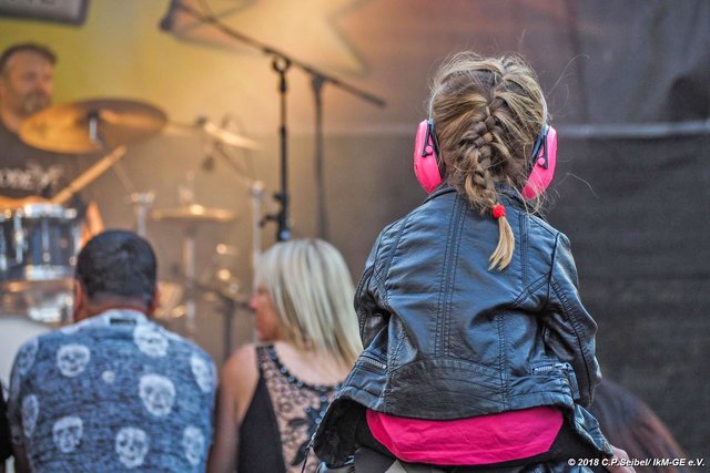 Gute Rockmusik ist keine Frage des Alters, wie dieses Foto aus dem letzten Jahr beweist.