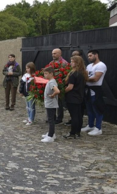 Kranzniederlegung von Vertretern des Interbündnisses an der Gedenkstätte Buchenwald zu Ehren von Ernst Thälmann