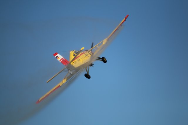 Spektakuläre Vorführungen Flugtage in Wesel am Flugplatz Römerwardt