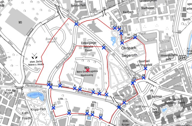 Da Innere der roten Markierung wird geräumt. Die Straßen sind an den blau gekennzeichneten Stellen gesperrt. Das rote Kreuz markiert den Fundort der Bombe. Grafik: Stadt Essen