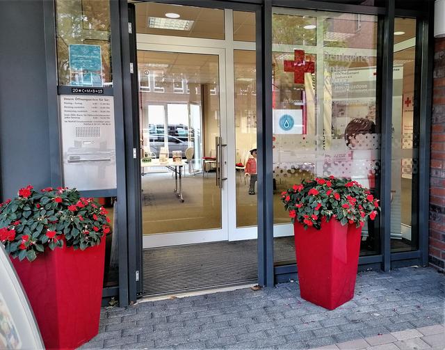 DRK Informations- und Beratungscenter - Bottroper Str. 6 - ist eine von zwei DRK Refill Stationen in Gladbeck.
