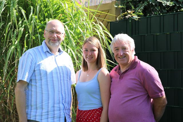 Die Chorleiter machen gemeinsame Sache: Uwe und Leandra Binder mit Thomas Nickel.