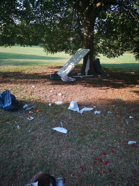Diese Spielwiese in Horst Höhe "Lindkensfeld" ist verwüstet. Fotos: privat