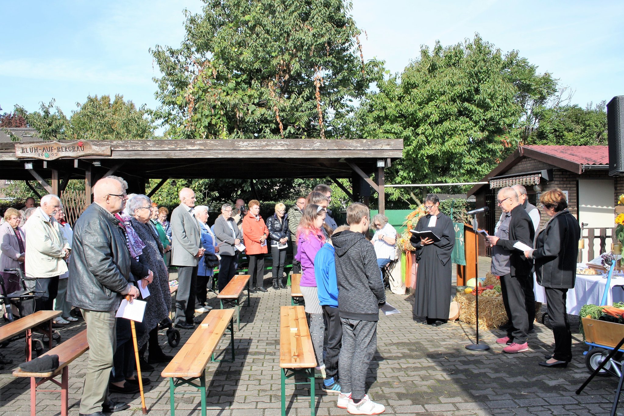 Ev. Kirchengemeinde Neumühl feiert ErntedankGottesdienst wieder im