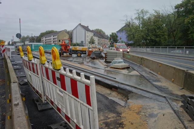 Sieht so Fertigstellung aus? Nö, die Hausackerbrücke hat noch einige "Baustellen"