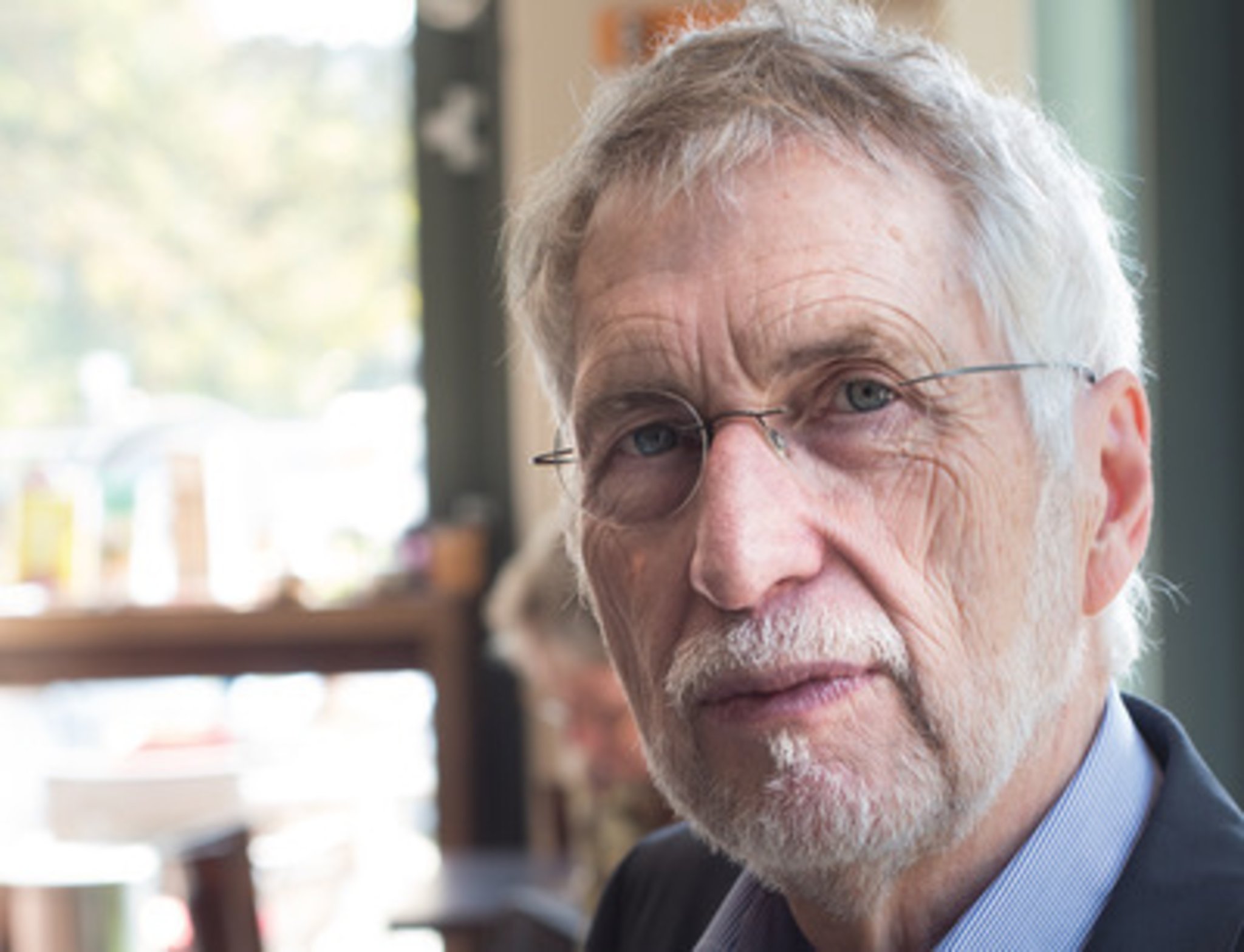 Recklinghausen: Volker Hage liest in der Stadtbücherei - Recklinghausen