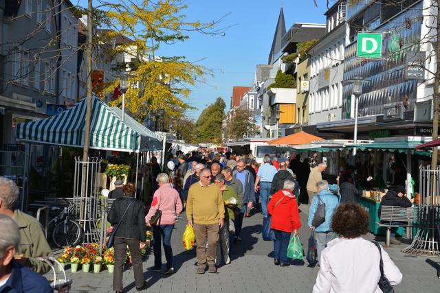 Vom 4. bis 6. Oktober findet der traditionelle Fresekenmarkt in der Neheimer City statt.