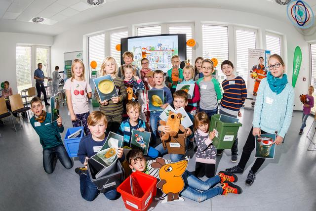 Nicht nur interessante Einblicke, sondern auch Erinnerungen gab's für die jungen Besucherinnen und Besucher.