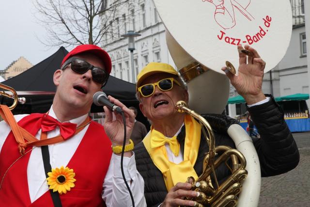 Ob Dixieland, Funk oder Reggae - die Band "Schwiegermutters Liebling" ist am kommenden Sonntag, 13. Oktober, beim diesjährigen Hüstener Herbst unterwegs und sorgt für Stimmung.