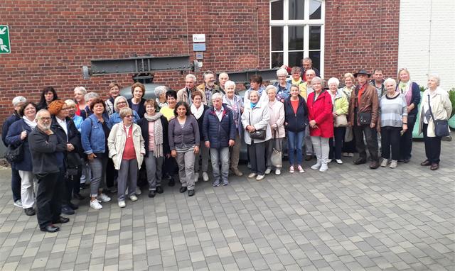 Hauptamtliche und Ehrenamtliche der Hospizbewegung Duisburg-Hamborn e.V. beziehen eine neue Bleibe im katholischen Familienzentrum An der Abtei in Hamborn und kehren damit zurück zu den Wurzeln.