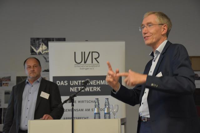 Die Verkehrsexperten Ralf Dammann vom VRR und Thomas Lennertz von der BEG erläuterten die Perspektiven der Westbahn