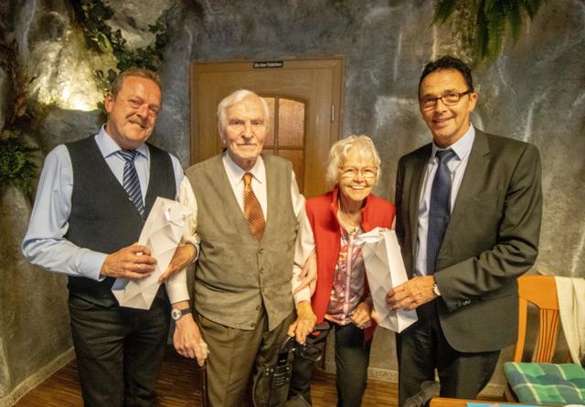 Personalrat Frank Aldenkott, Werner Honnen, Hildegard Brüninghaus und Bürgermeister Prof. Dr. Christoph Landscheidt