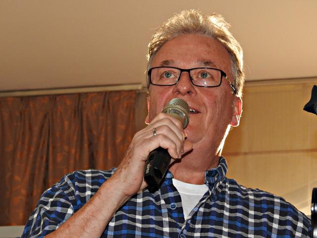 Moderator Peter Roßkothen | Foto: Manfred Wrobel