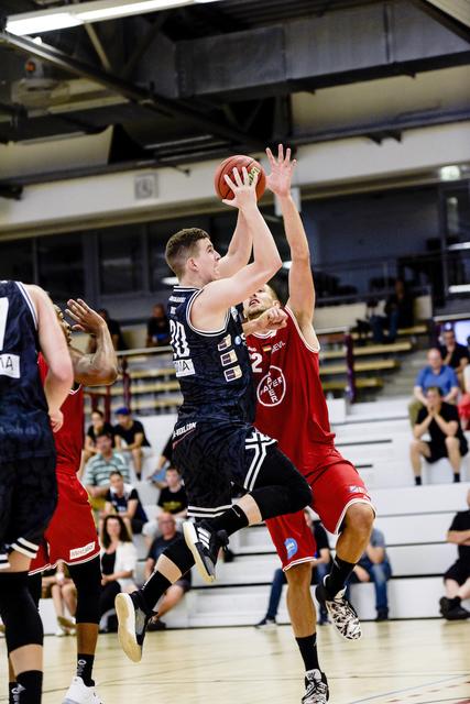 Die Iserlohn Kangaroos verloren gegen Itzehoe das erste mal in dieser Saison auch in eigener Halle. Foto: Max Winkler