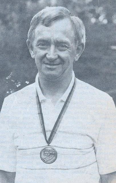 Josef Schröder mit der Sieger-Medaille zur Deutschen Meisterschaft. Foto Jan-