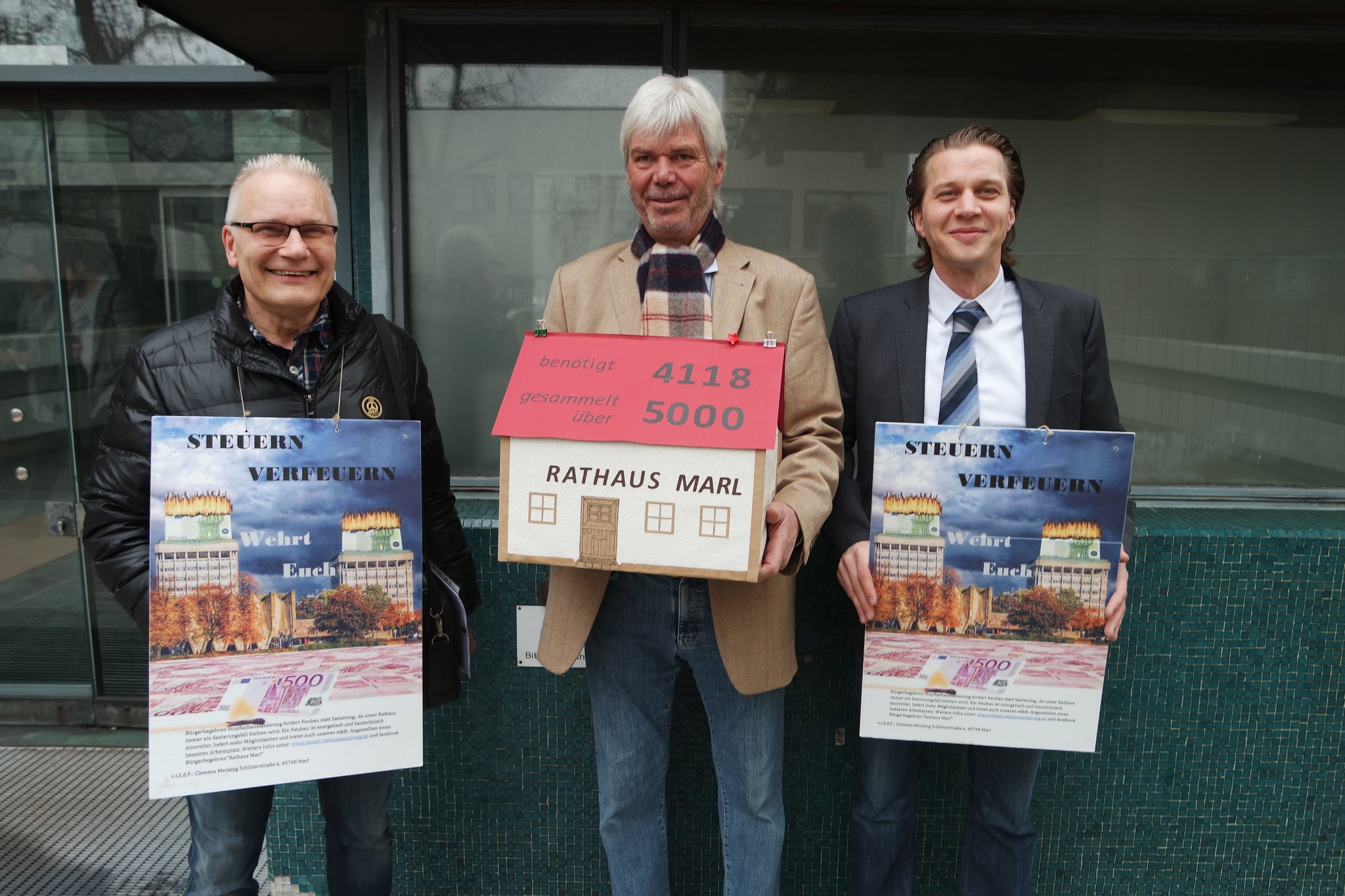 1. Verhandlung vor dem Verwaltungsgericht Gelsenkirchen „Rathaussanierung stoppen!“ in Marl - Marl - Lokalkompass.de