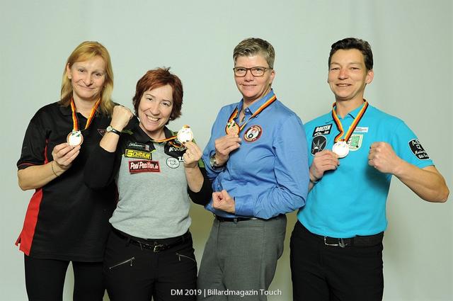 Die Medaillengewinner der Ladies im 14.1e der Ladies: Susanne Wessel, Manuela Barke, Wienke Thamsen und Birgit Heidorn
