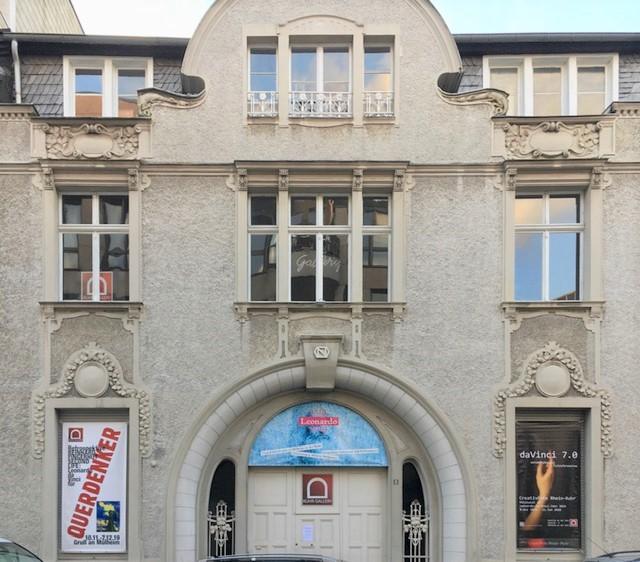 Ausstellungshalle in der Kunststadt MLHMRHR - die RUHR GALLERY #RHRGLLRY