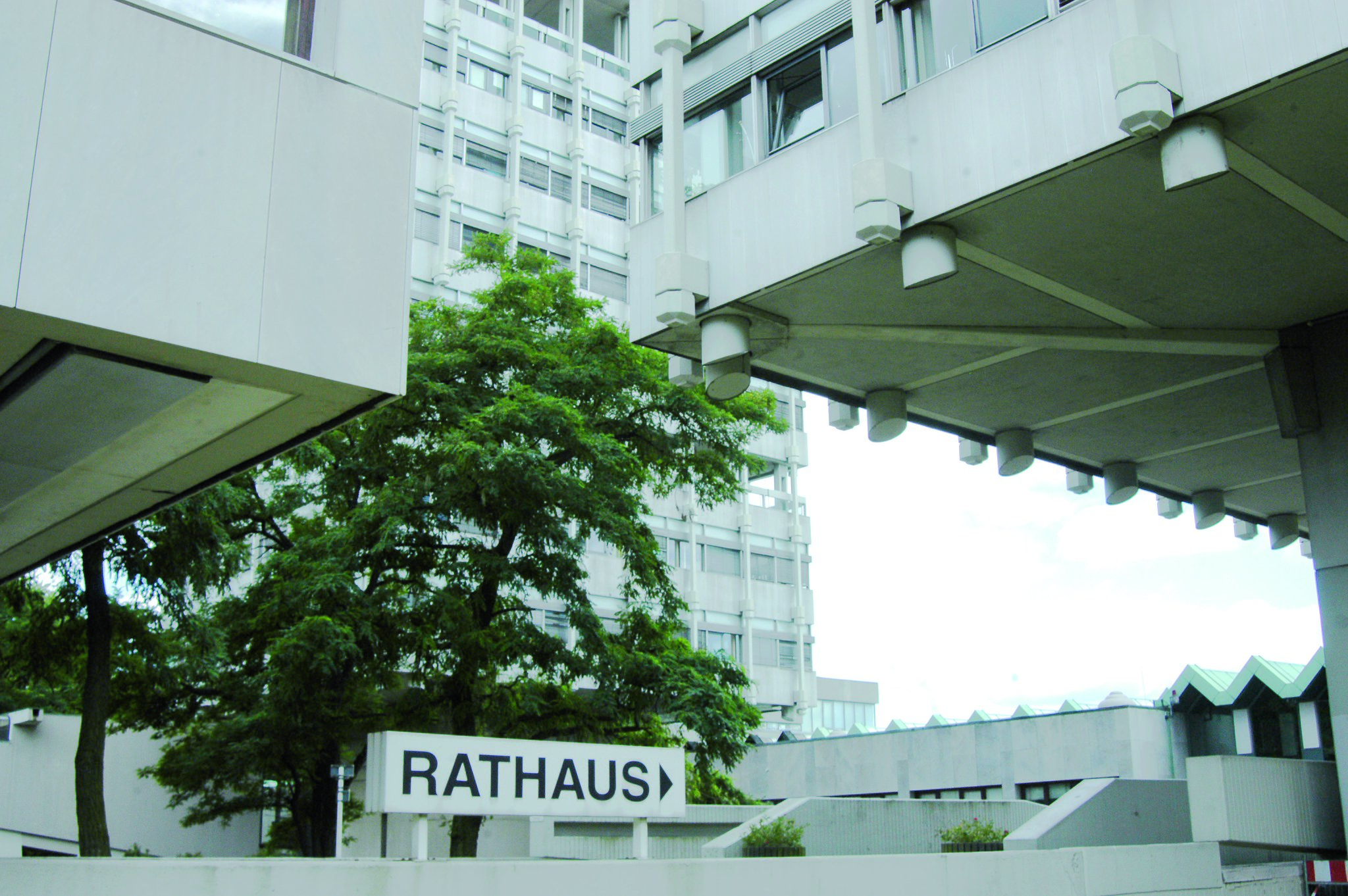 Stadt Marl begrüßt Entscheidung: Verwaltungsgericht bestätigt Unzulässigkeit des Bürgerbegehrens gegen die Rathaussanierung - Marl - Lokalkompass.de