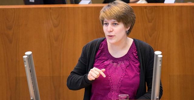 Verena Schäffer, parlamentarische Geschäftsführerin der Grünen, bei einer Rede im Landtag