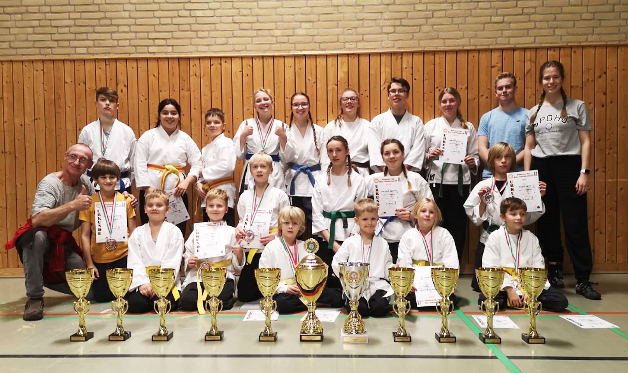 Dritter großer Erfolg des Weseler Vereins: Wushu Wesel gewinnt Niederrhein-Cup in Moers - Wesel - Lokalkompass.de