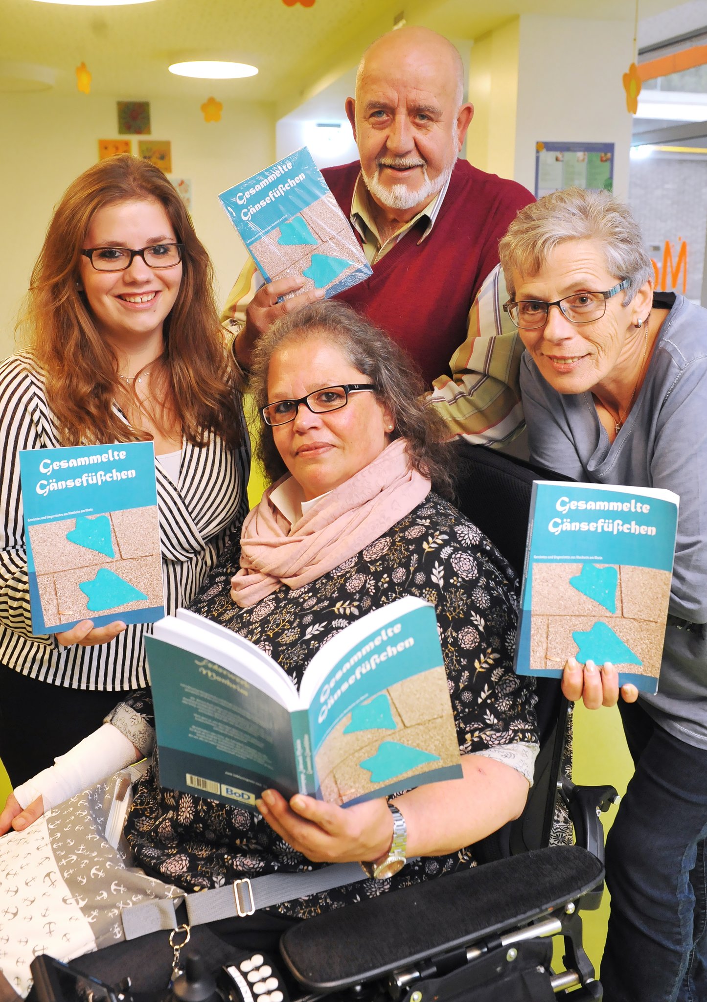 Monheimer Autorengruppe stellt ihr erstes Buch vor: Gesammelte Gänsefüßchen - Lokalkompass.de