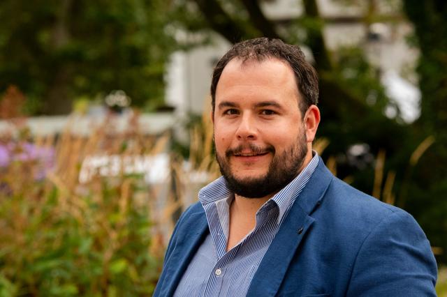 Benjamin Brenk ist bis zur Kommunalwahl im nächsten Jahr der Bürgermeister des Bezirks IX.
