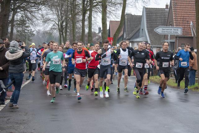 Das war der Start zum 10-KM-Lauf am Silvestertag 2018.
