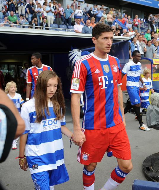 Robert Lewandowski gab in jungen Jahren auch schon seine Visitenkarte in der Arena ab. Er löste einen alten MSV-Rekord mit dem schnellsten Hattrick ab. Welcher MSV-Spieler war vor Lewandowski der Rekordhalter?