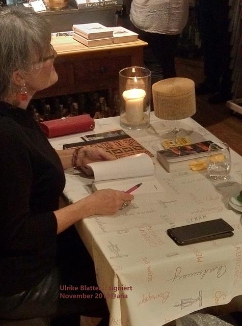 natürlich wird auf Wunsch ein Buch auch signiert