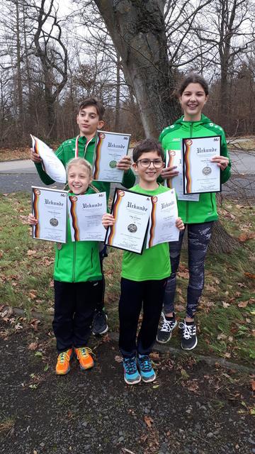 Fleißige Sportler: Finnja Schneider, Filip Wolanin, Finley Prothmann und Jagoda Wolanin.