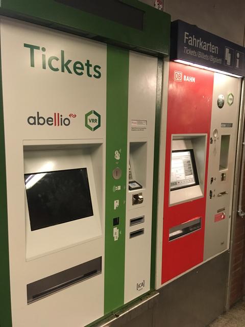 Am Hauptbahnhof Bottrop steht ein neuer Abellio-Ticketautomat. Dort gibt's Fahrkarten für die S9.