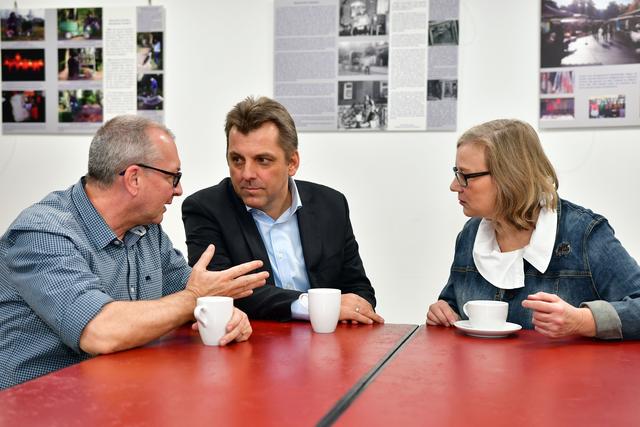 Ansgar Müller kandidiert 2020 nicht mehr als Landrat des Kreises Wesel. Die SPD hat Dr. Peter Paic, der mit seiner Familie in Marienthal nahe bei Wesel lebt, als Nachfolger nominiert. Anja Reutlinger und Norbert Behrs, Vorsitzende der SPD Rheinkamp, haben mit dem 53jährigen über seine Ziele für den Kreis und insbesondere für unsere Stadt Moers gesprochen.