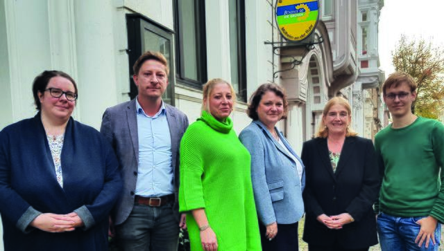 Die Fraktionssprecher von CDU Christina Küsters und Grünen Tim Giesbert, Kathrin-Rosa Rose, Diane Jägers, Astrid Timmermann-Fechter und Grünen-Vorstandssprecher Fabian Jaskolla.
Foto: Regina Tempel