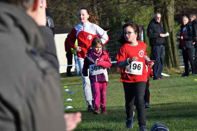 Erster Höhepunkt der Veranstaltung war der Lauf der kleinsten Athleten.
Foto: Bangert