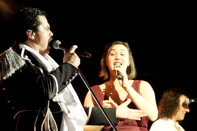 In dem Song "Barcelona" legte Yasmina mit Harry Rose einen opernreifen Auftritt hin. | Foto: K. Rath-Afting