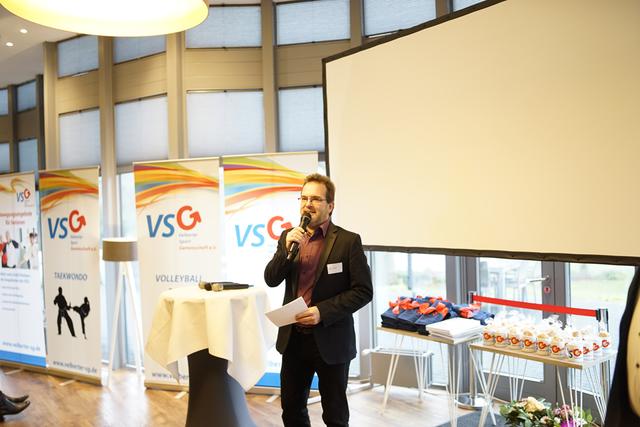 Durch die Jahresabschluss-Matinee JAM 2019 führte wie im vergangenen Jahr Bernd Hamer.